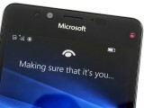 Microsoft Lumia 950 レビュー: ディスプレイの下と上
