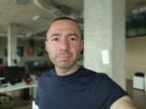 Selfie portréty, 16MP – f4.0, ISO 128, 1100s – recenzia iQOO Neo 6
