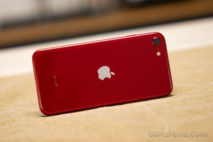 รีวิว Apple iPhone SE (2022)
