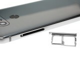 Slot per schede a destra - Recensione LG G6