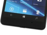 Microsoft Lumia 950 レビュー: ディスプレイの下と上